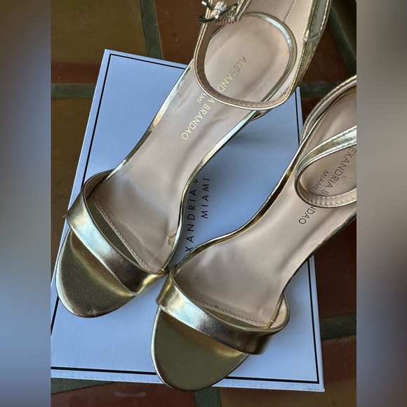 ALEXANDRIA BRANDAO ALI HEEL - WOMEN’S STRAPPY STILETTO HEELS IN GOLD - Picture 6 of 13